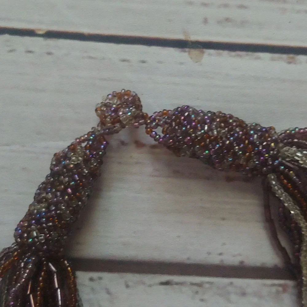 TWISTED SEED BEAD NECKLACE